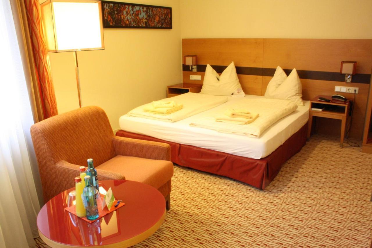 Taunustagungshotel Friedrichsdorf Luaran gambar
